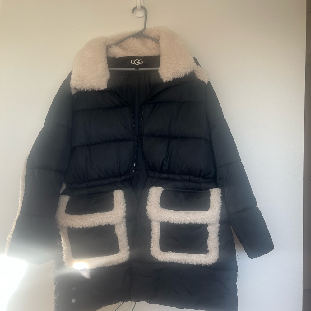 UGG Women's Black and Cream Puffer Jacket